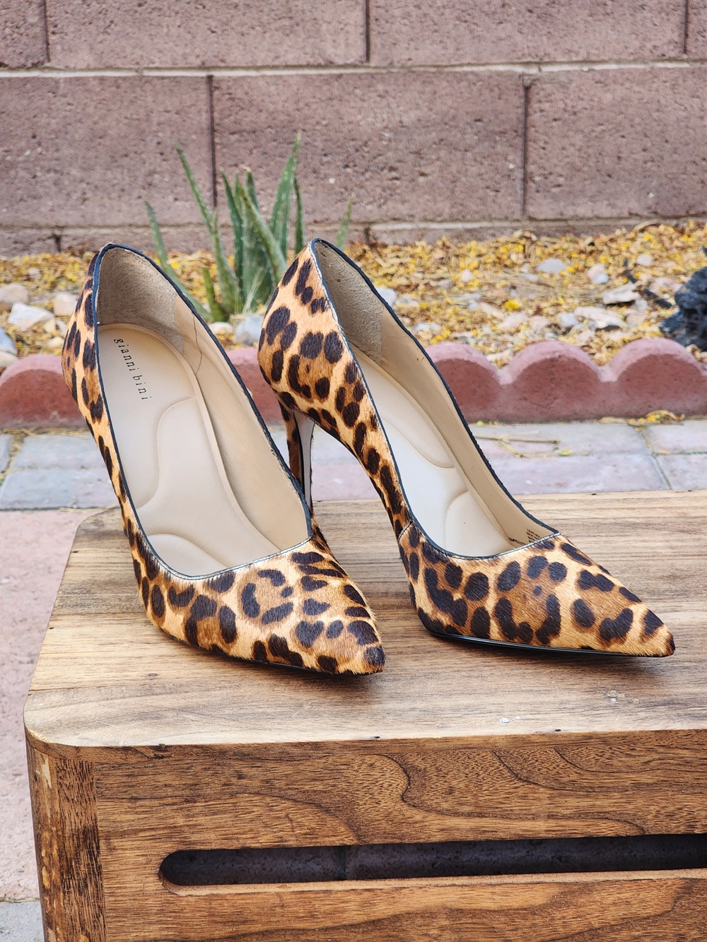 Gianni Bini Women's Leopard Print Women's Pointed-Toe Stiletto Pumps Size 10 - Picture 9 of 9